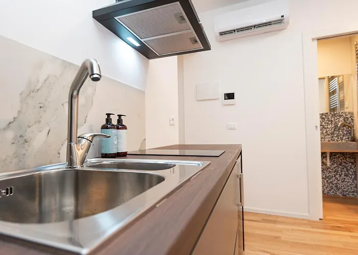 Venezian Ξενοδοχείο με διαμερίσματα Τεργέστη