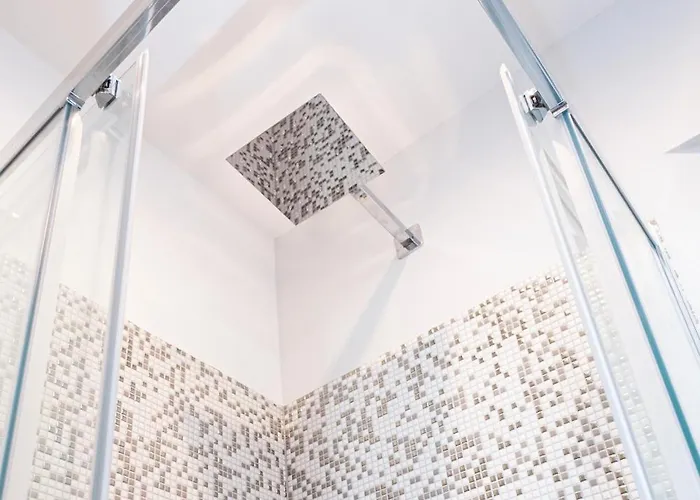 Venezian Τεργέστη