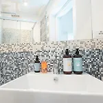 Venezian Apartmanhotel 4*