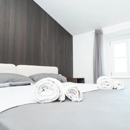 Venezian Триест