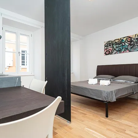 Apart Otel Venezian Trieste