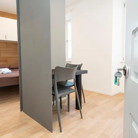 Apart Otel Hurban Venezian Trieste