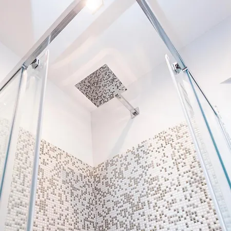 Venezian Триест