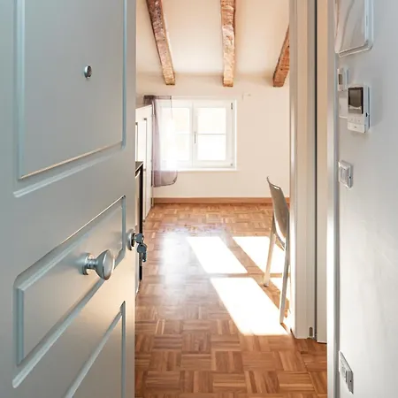 Venezian 4* Триест