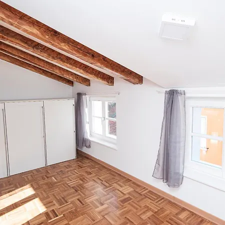 Stay Apartments Venezian